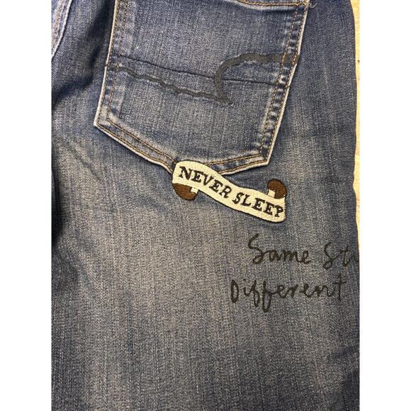 American Eagle Distressed Skinny Jeans Patched Graphic Raw Hem - Picture 4 of 7
